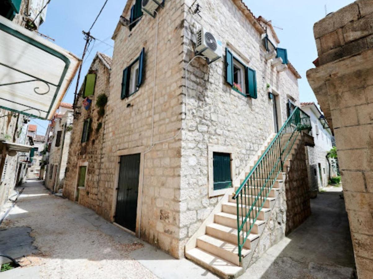 Guesthouse Ana Trogir Old Town Exterior foto