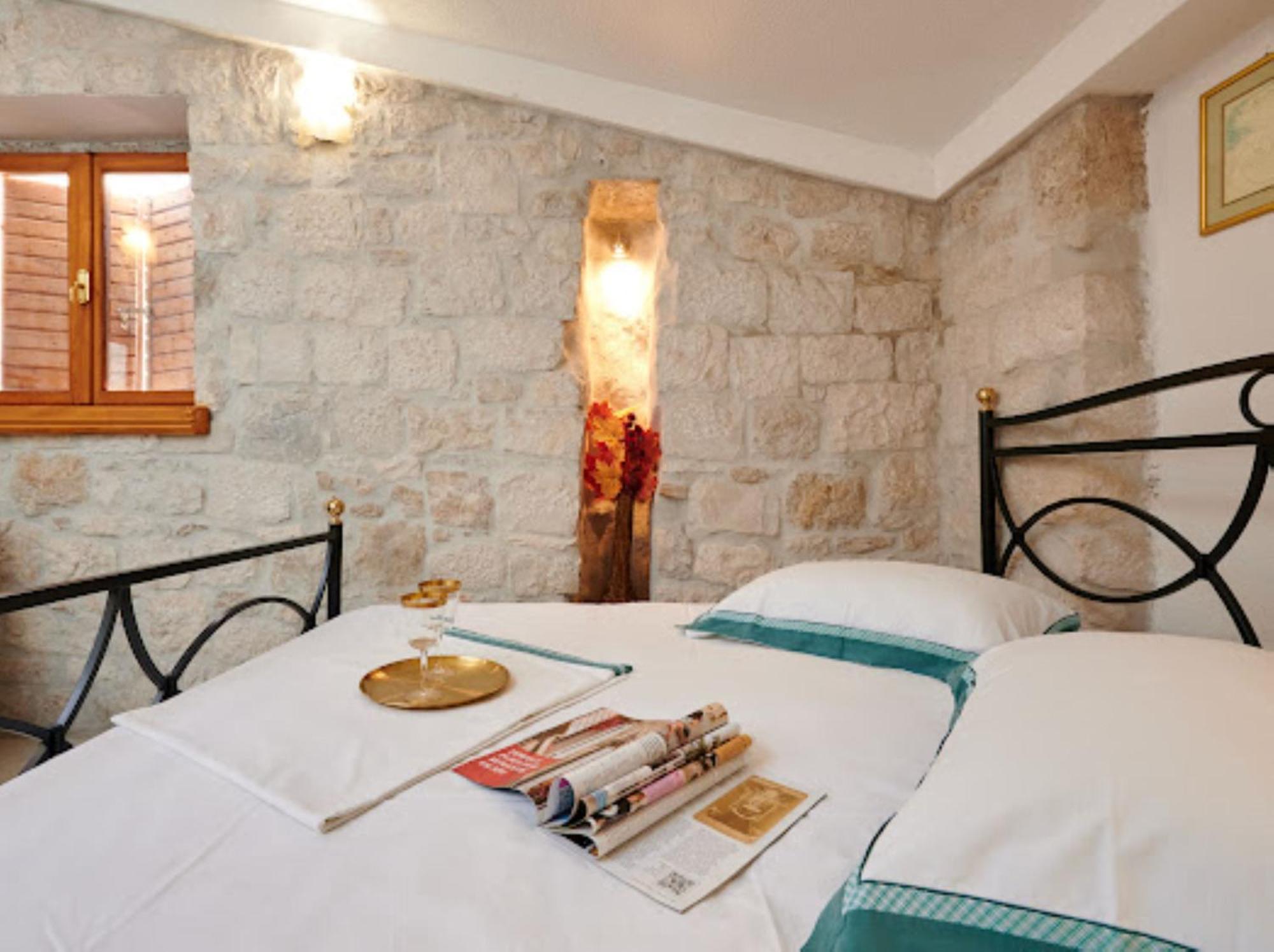 Guesthouse Ana Trogir Old Town Zimmer foto
